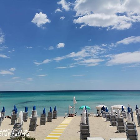 Barneys Design Apartment Taranto Exterior foto