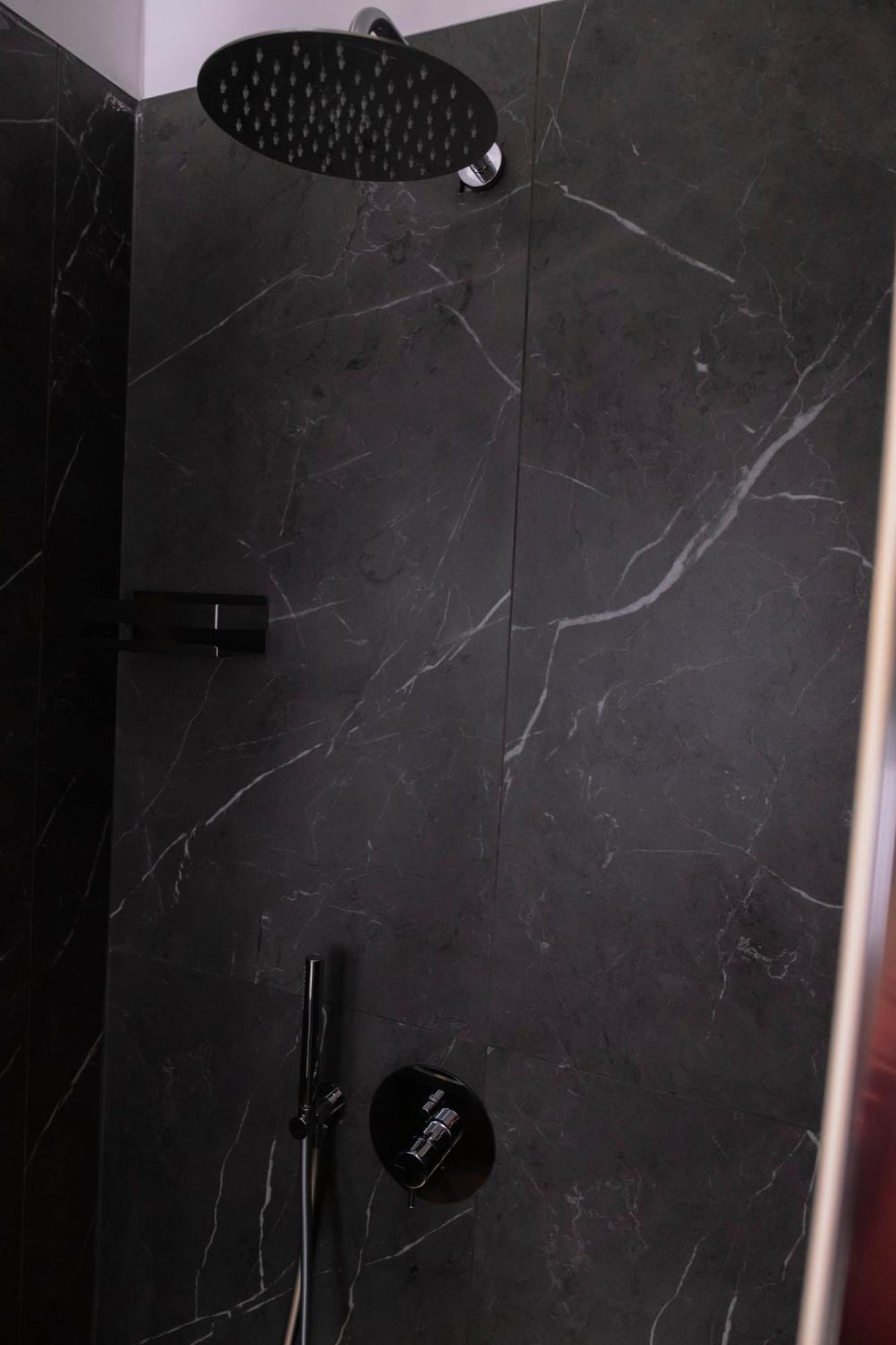 Barneys Design Apartment Taranto Exterior foto